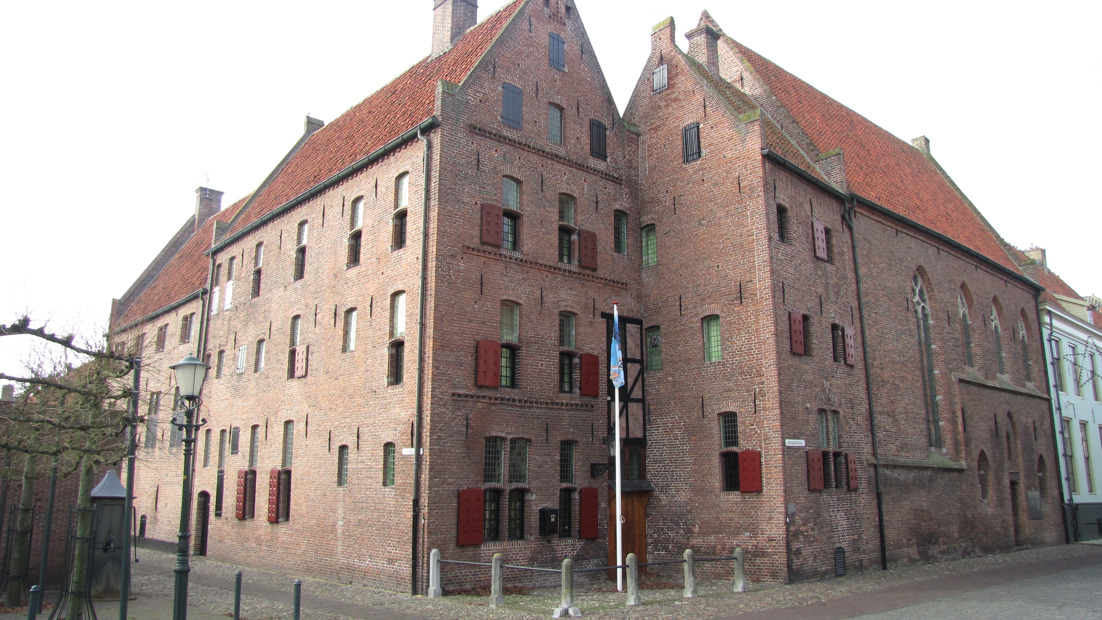  eeuwenoude vestingstadje Elburg