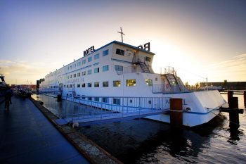 Amstel Botel