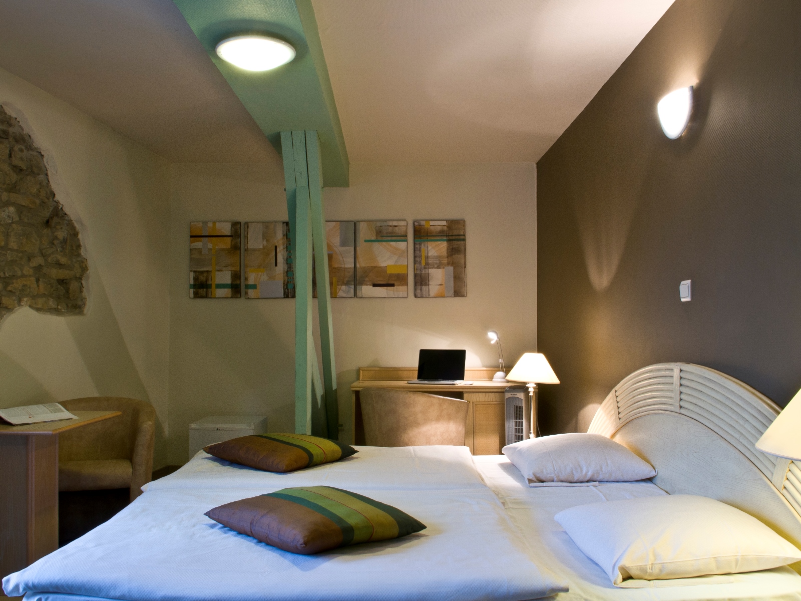 cocoon-hotel-grenier-des-grottes thumbnail