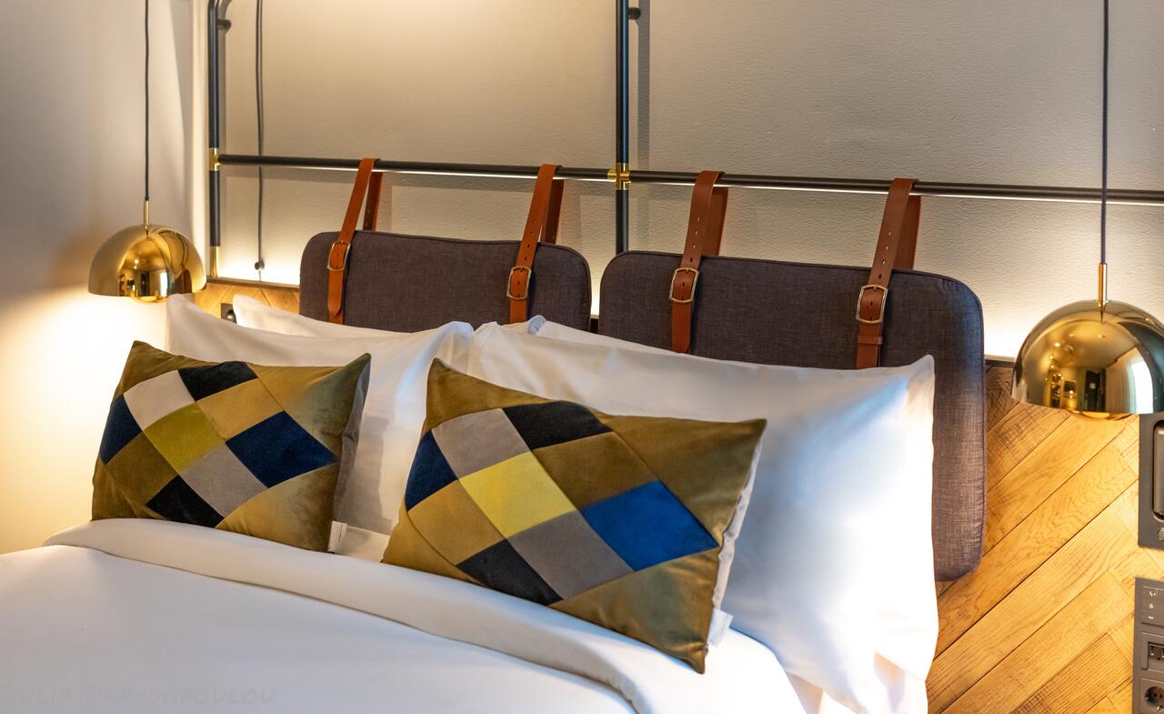 four-elements-hotel-amsterdam thumbnail
