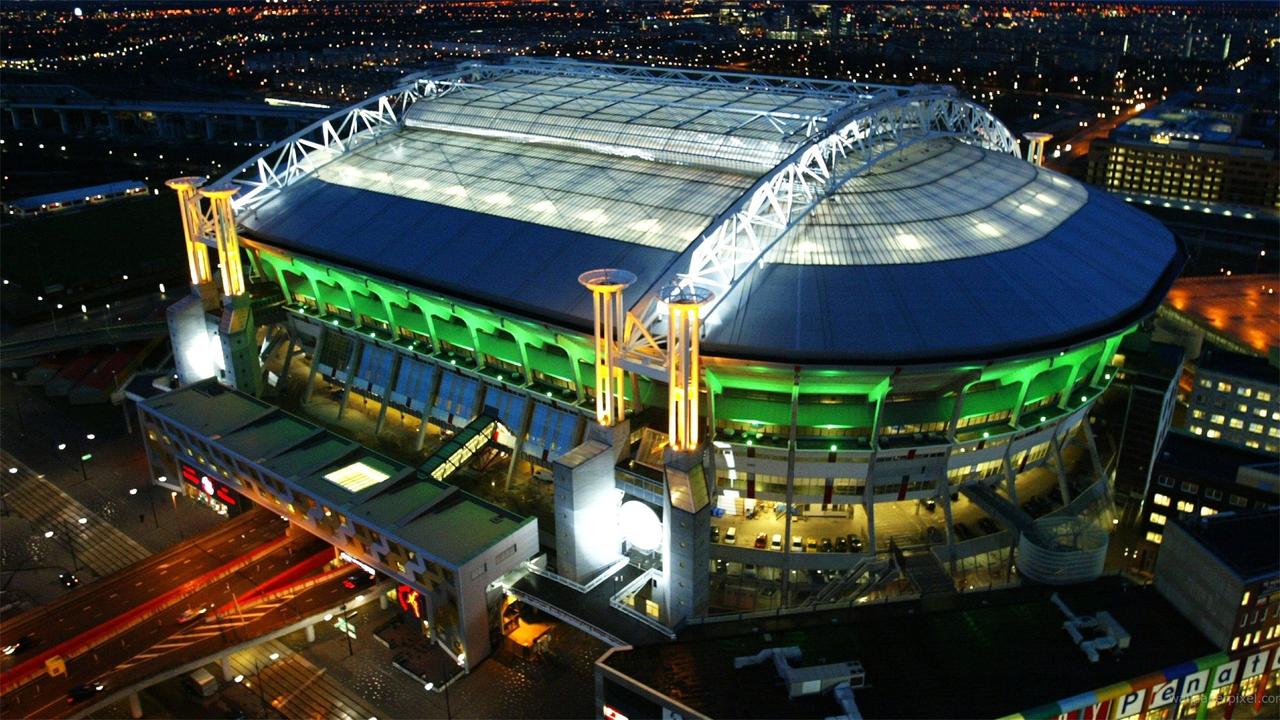 holiday-inn-express-amsterdam-arena-towers thumbnail