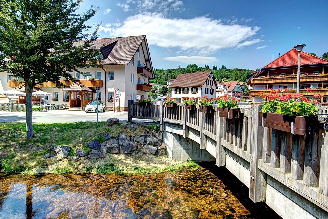 hotel-restaurant-schworer thumbnail