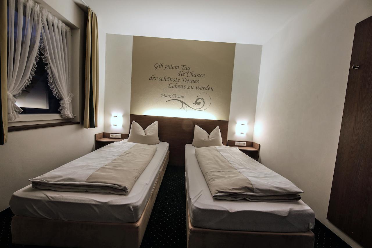 hotel-restaurant-schworer thumbnail