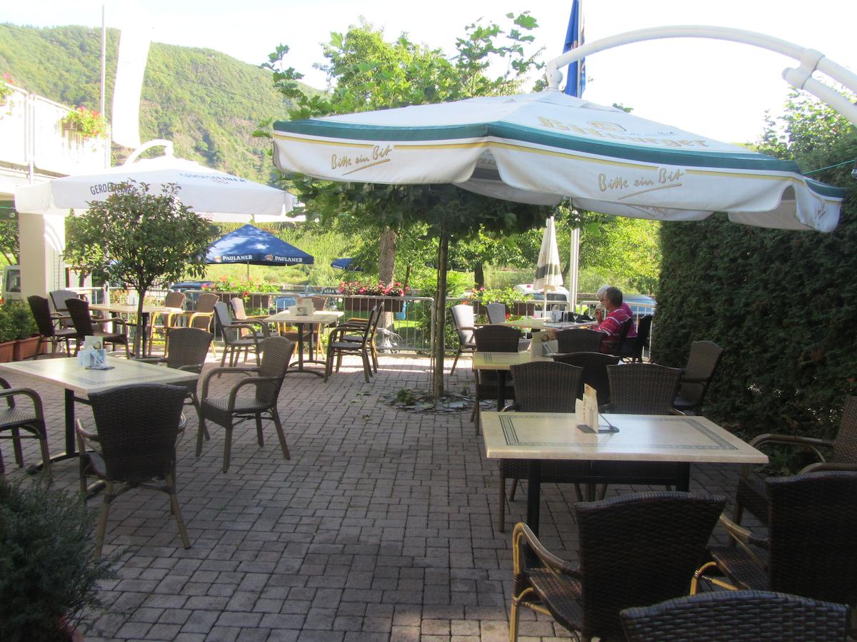 hotel-restaurant-weinhaus-berg thumbnail