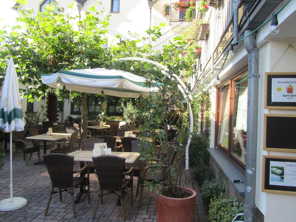 hotel-restaurant-weinhaus-berg thumbnail