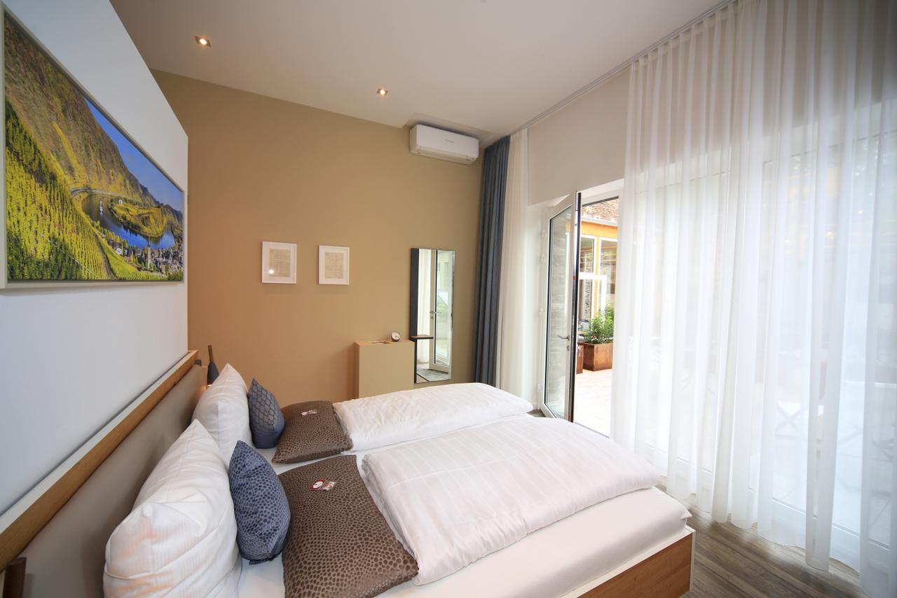 hotel-weinhaus-halfenstube thumbnail