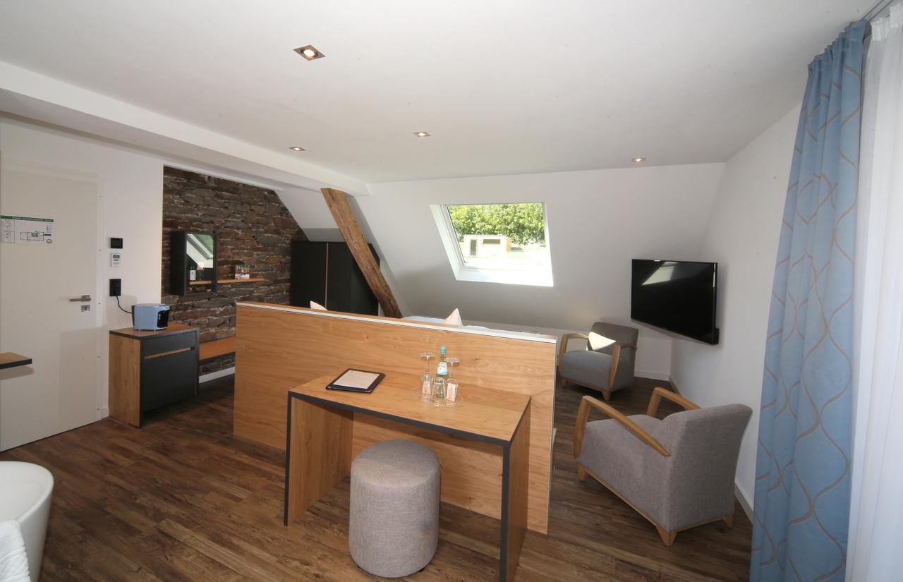hotel-weinhaus-halfenstube thumbnail
