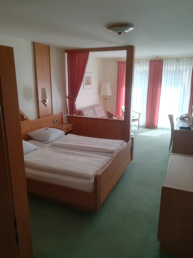 hotel-zum-marchenwald thumbnail