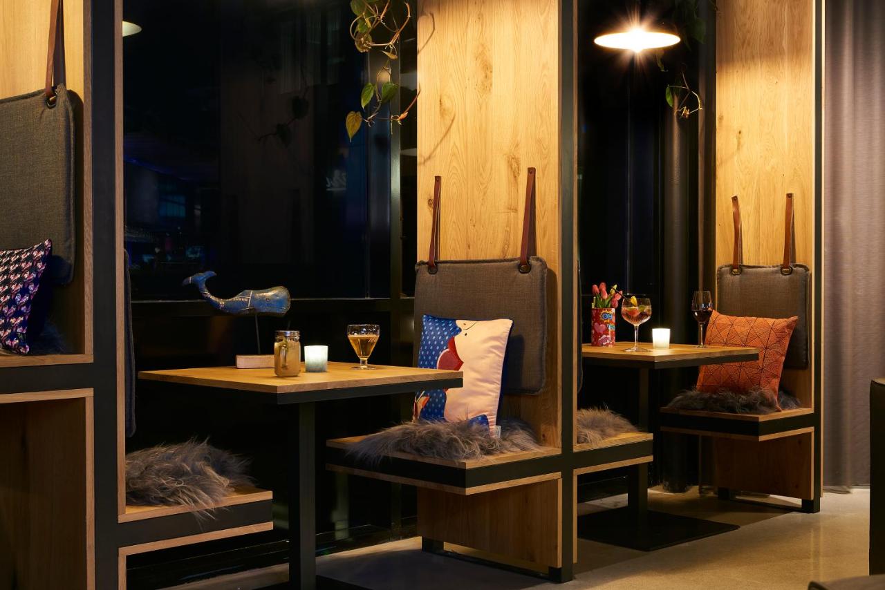 moxy-amsterdam-schiphol-airport thumbnail
