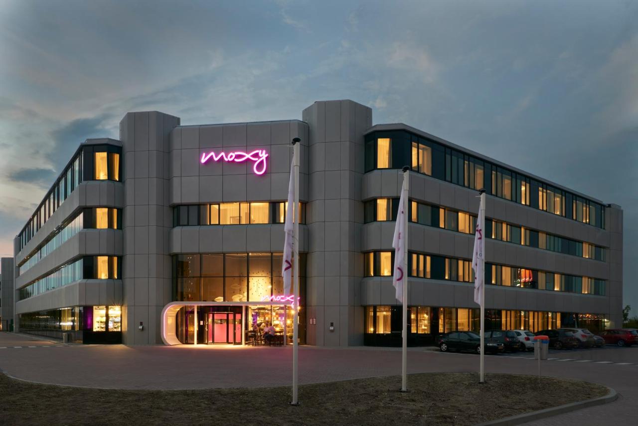 moxy-amsterdam-schiphol-airport thumbnail